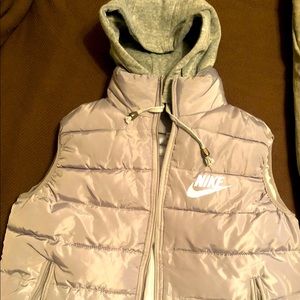 Nike vest
